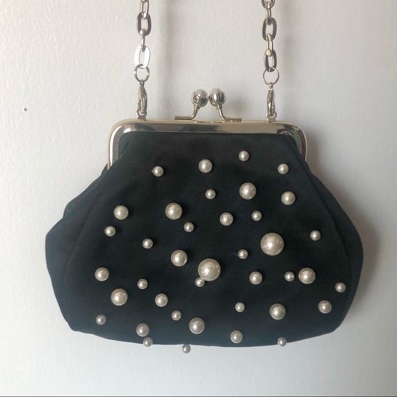 WHBM FAUX PEARL CLUTCH - Picture 4 of 8